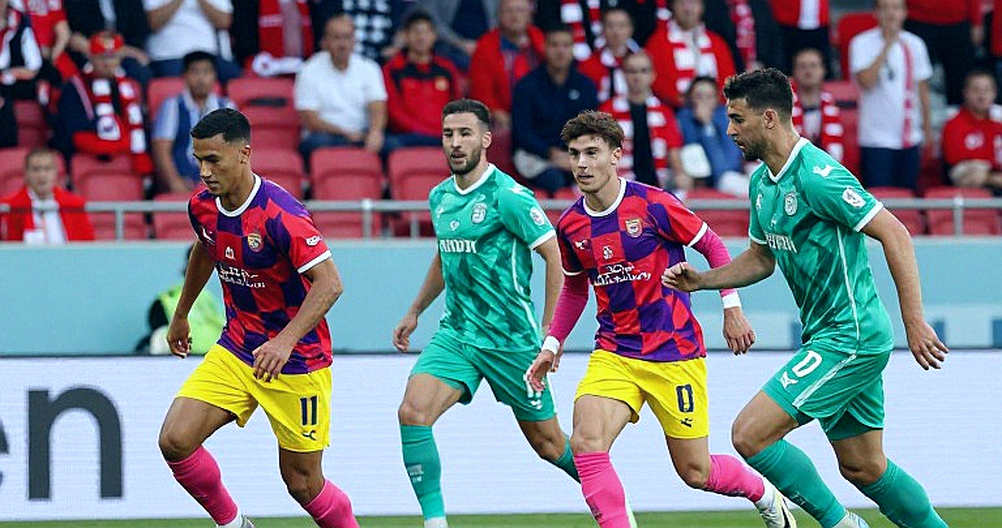 Sai người, đúng luật: VAR sửa thẻ vàng ở derby Madrid và lỗ hổng của một bản tin không kiểm chứng Sai người, đúng luật: VAR sửa thẻ vàng ở derby Madrid và lỗ hổng của một bản tin không kiểm chứng