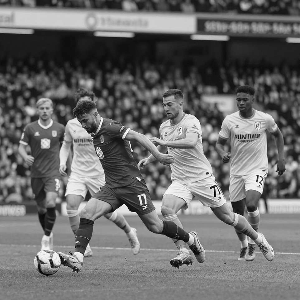 Brian Brobbey: Hat-trick ở Etihad, điểm 10 của BBC và suất gọi đội tuyển Hà Lan Brian Brobbey: Hat-trick ở Etihad, điểm 10 của BBC và suất gọi đội tuyển Hà Lan