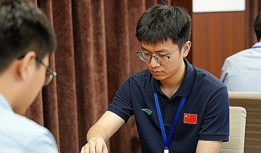 ChessBase Magazine số 225: 27 ván cờ ngắn và bài học từ những nước cờ khuyết nhịp
