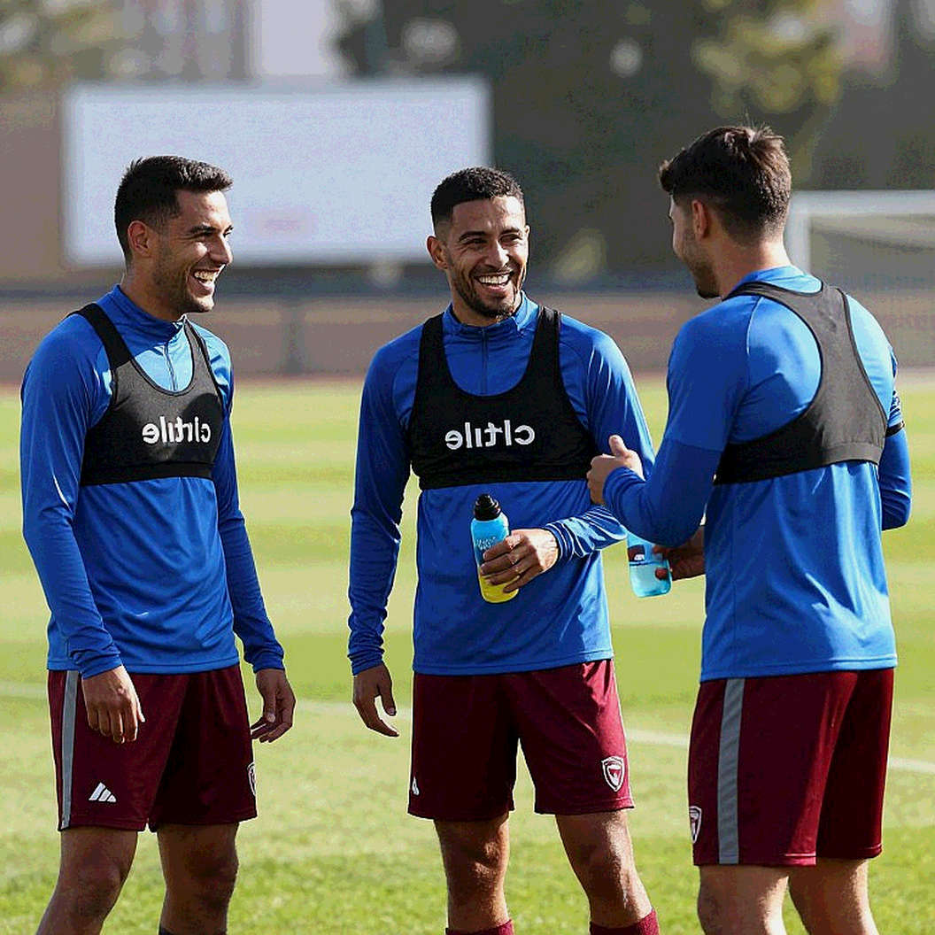 Thị trường chuyển nhượng V.League: Khi dòng tiền nội địa định giá lại giá trị cầu thủ Thị trường chuyển nhượng V.League: Khi dòng tiền nội địa định giá lại giá trị cầu thủ