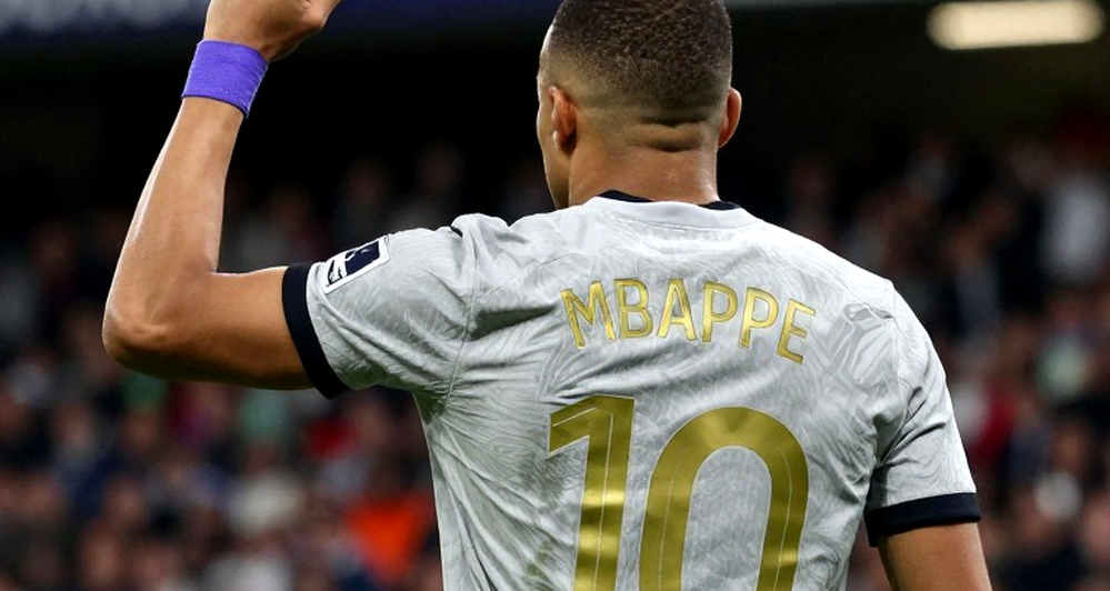 Bồ Đào Nha 1-0 Wales: Bàn thắng của João Félix, tấm áo CR7 và khoảng cách giữa thương hiệu với phong độ Bồ Đào Nha 1-0 Wales: Bàn thắng của João Félix, tấm áo CR7 và khoảng cách giữa thương hiệu với phong độ