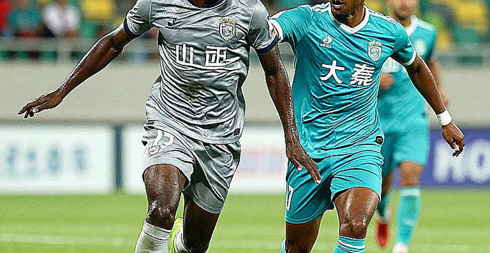 Transfer Rumors Live on Empty Space: What Filter Do Vietnamese Fans Need? Transfer Rumors Live on Empty Space: What Filter Do Vietnamese Fans Need?