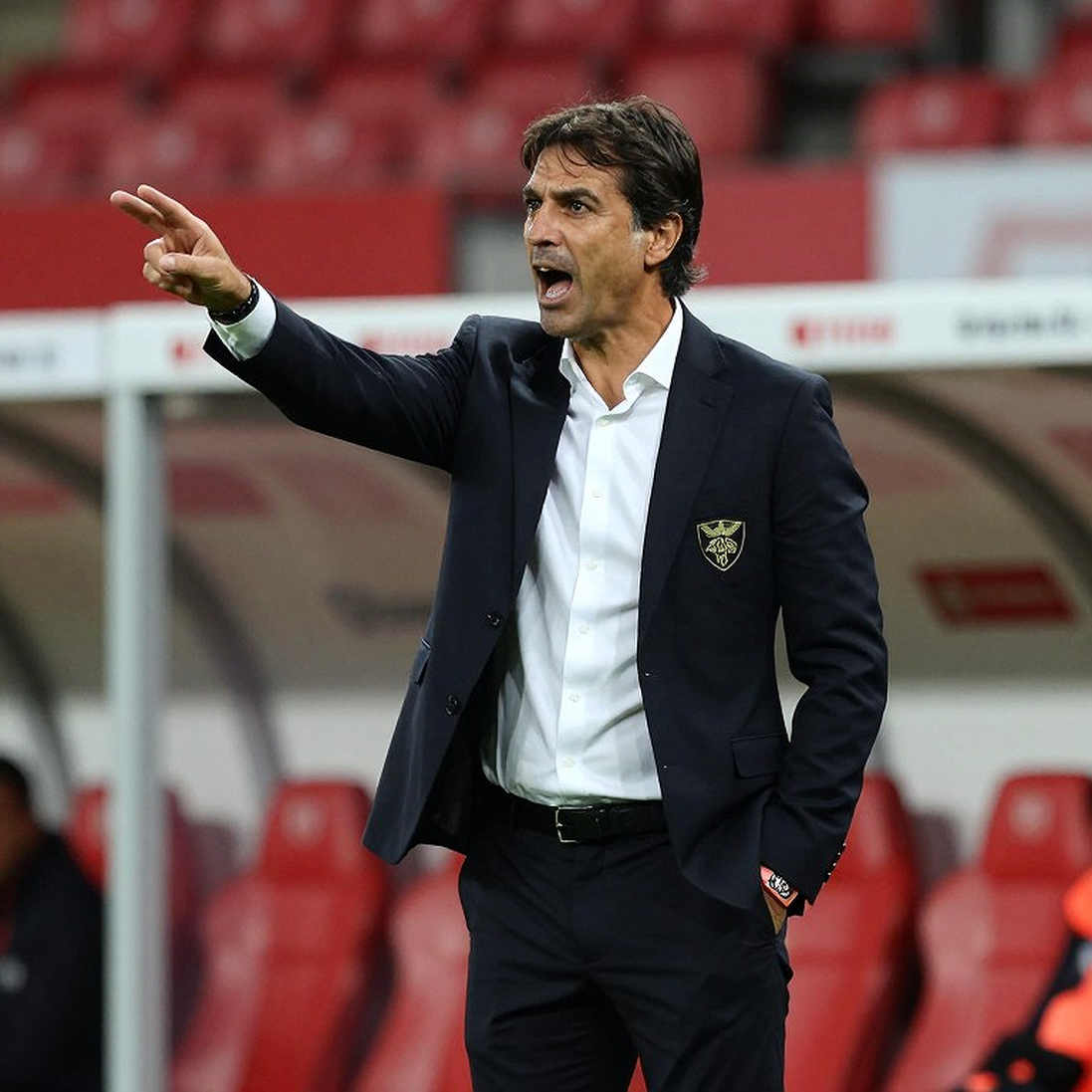 Transfer Rumors Live on Empty Space: What Filter Do Vietnamese Fans Need? Transfer Rumors Live on Empty Space: What Filter Do Vietnamese Fans Need?