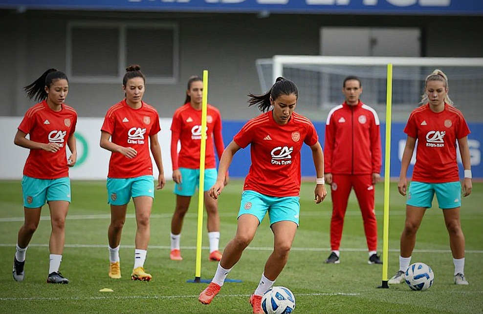 Tuchel gọi việc cho cầu thủ nghỉ là 'điên rồ' và từ chối nghe điện thoại của HLV Premier League Tuchel gọi việc cho cầu thủ nghỉ là 'điên rồ' và từ chối nghe điện thoại của HLV Premier League