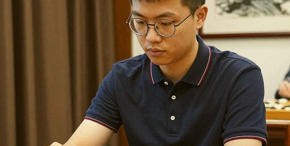 Nước cờ thứ tư: Khi nhà vô địch thế giới tự nguyện ngồi xuống bàn cuối Nước cờ thứ tư: Khi nhà vô địch thế giới tự nguyện ngồi xuống bàn cuối