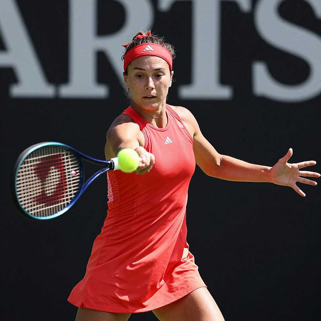 When Applause Cannot Pay the Bills: The Economics of Vietnamese Tennis When Applause Cannot Pay the Bills: The Economics of Vietnamese Tennis