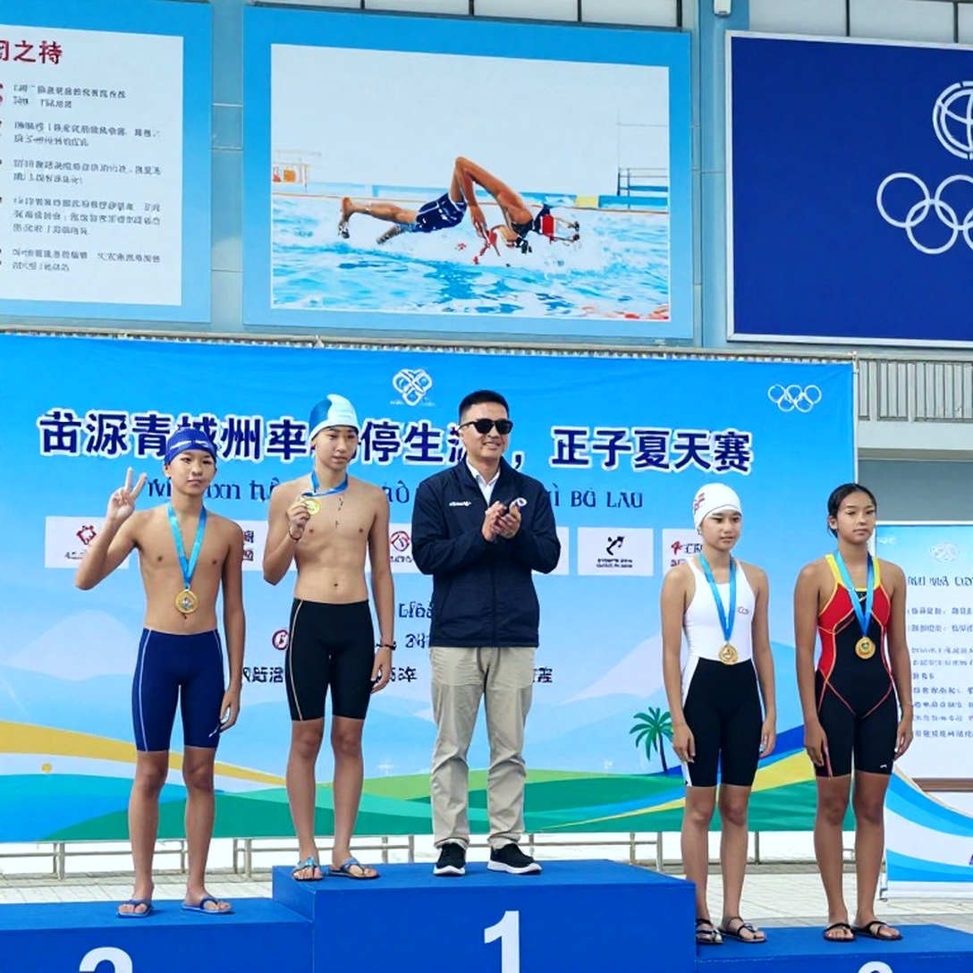 Bree Smith đến Stanford: Bản hợp đồng của tốc độ hay của sự dịch chuyển nội dung thi đấu? Bree Smith đến Stanford: Bản hợp đồng của tốc độ hay của sự dịch chuyển nội dung thi đấu?