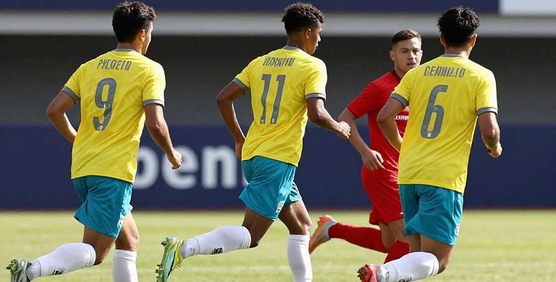 Ronaldo rời trại tập trung Bồ Đào Nha: Bài toán số 7 và cú sụt 1,1 triệu người theo dõi