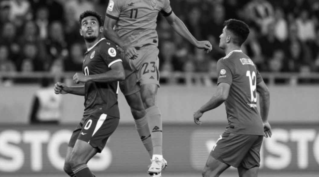 Van Dijk chốt thêm hai năm với Hà Lan: Niềm tin của một thủ quân và bài toán hàng thủ đang già đi Van Dijk chốt thêm hai năm với Hà Lan: Niềm tin của một thủ quân và bài toán hàng thủ đang già đi