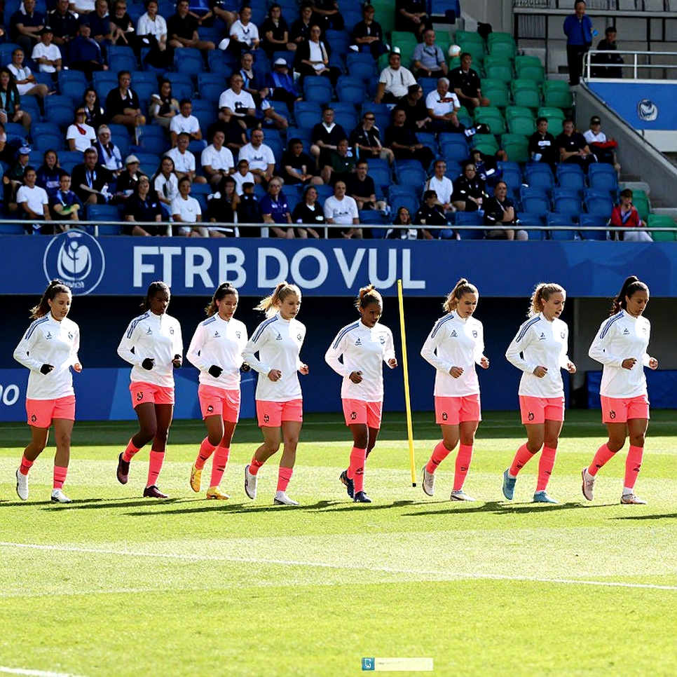 When the football algorithm mistakes a reality show for a match: lessons from a 5,432-word analysis When the football algorithm mistakes a reality show for a match: lessons from a 5,432-word analysis